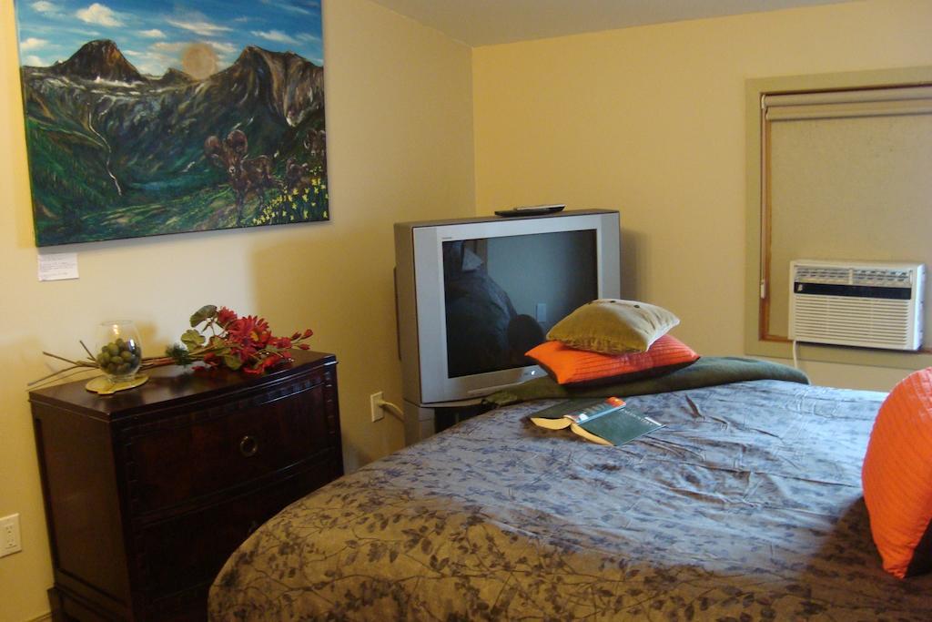 Ypc Fitness & Accomodations Invermere Værelse billede