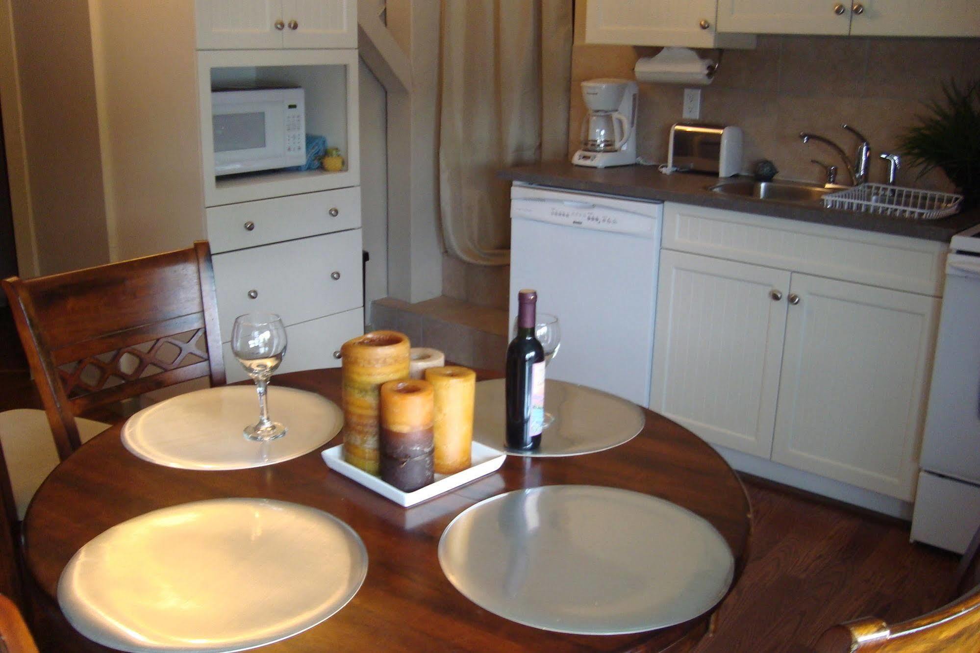 Ypc Fitness & Accomodations Invermere Eksteriør billede